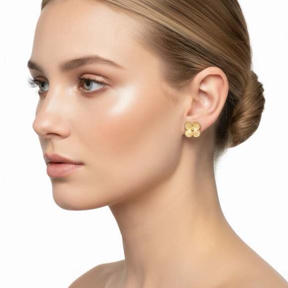 Elegant 18k Gold Plated Guilloche Clover Stud Earrings - Picture 5 of 5